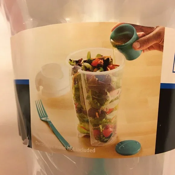 New Salad On the Go Cup with Utensils - Picture 6 of 6